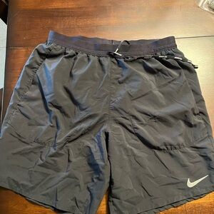 Nike Men's Dark Gray Athletic Shorts